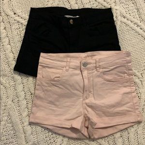 Stretch denim shorts, 2 pair as a set. Pockets